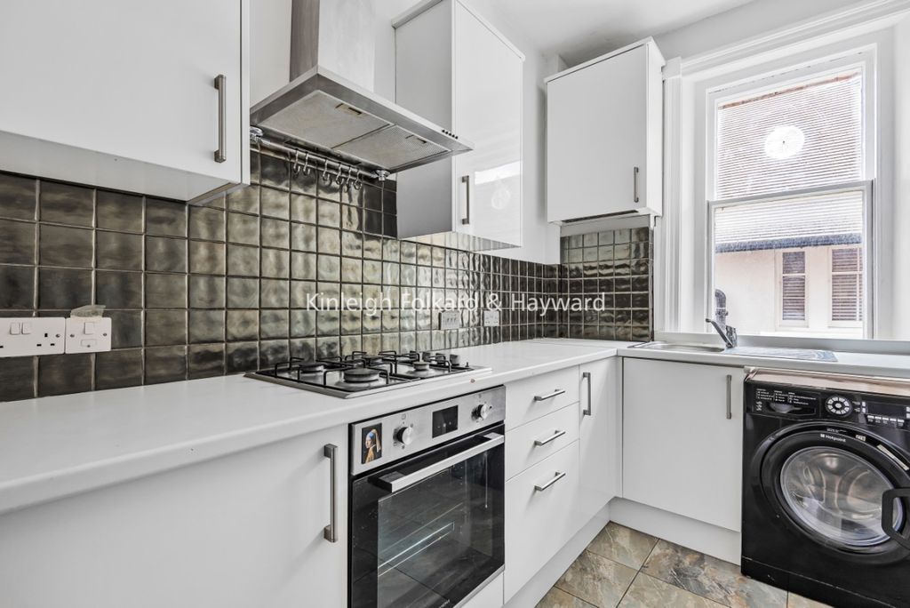 Property photo 3 of 7 67B37118-3035-4557-A