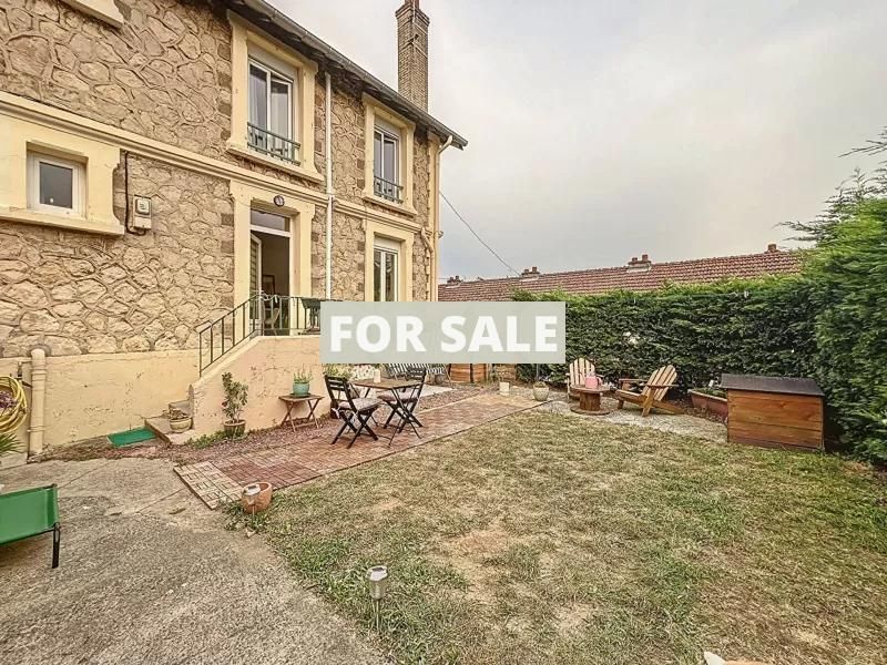 Property photo 1 of 8