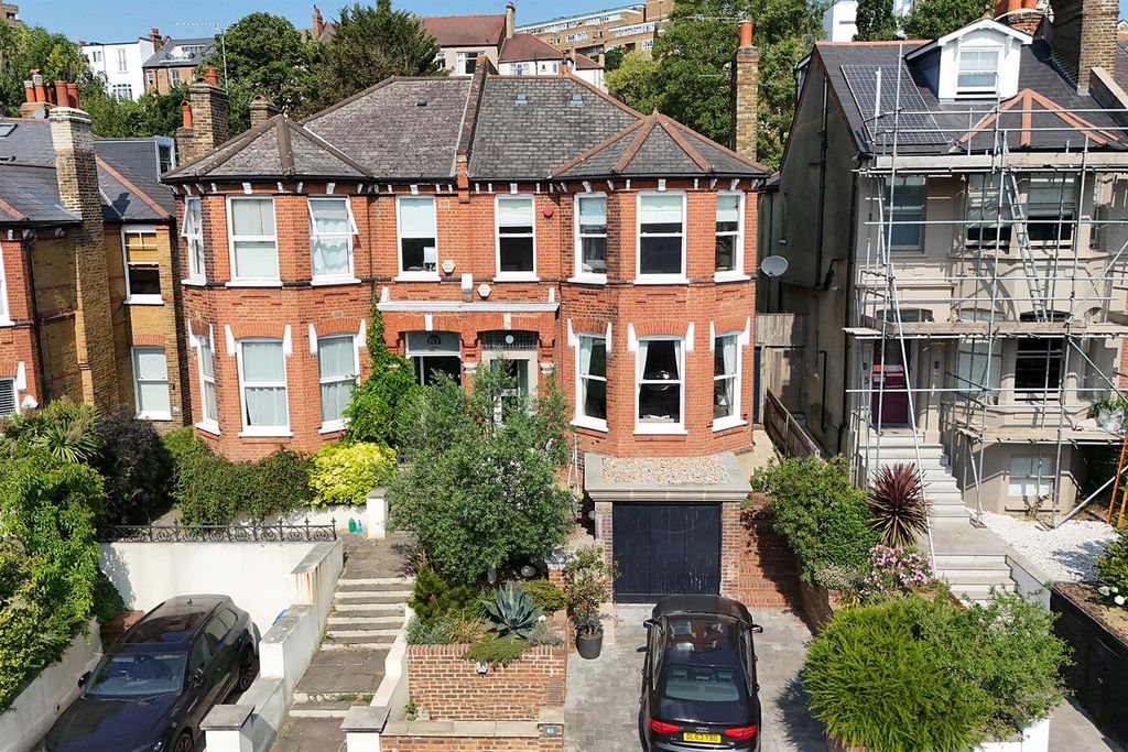 Property photo 1 of 45 Dji_20260717102645_0926_D_1.Jpg