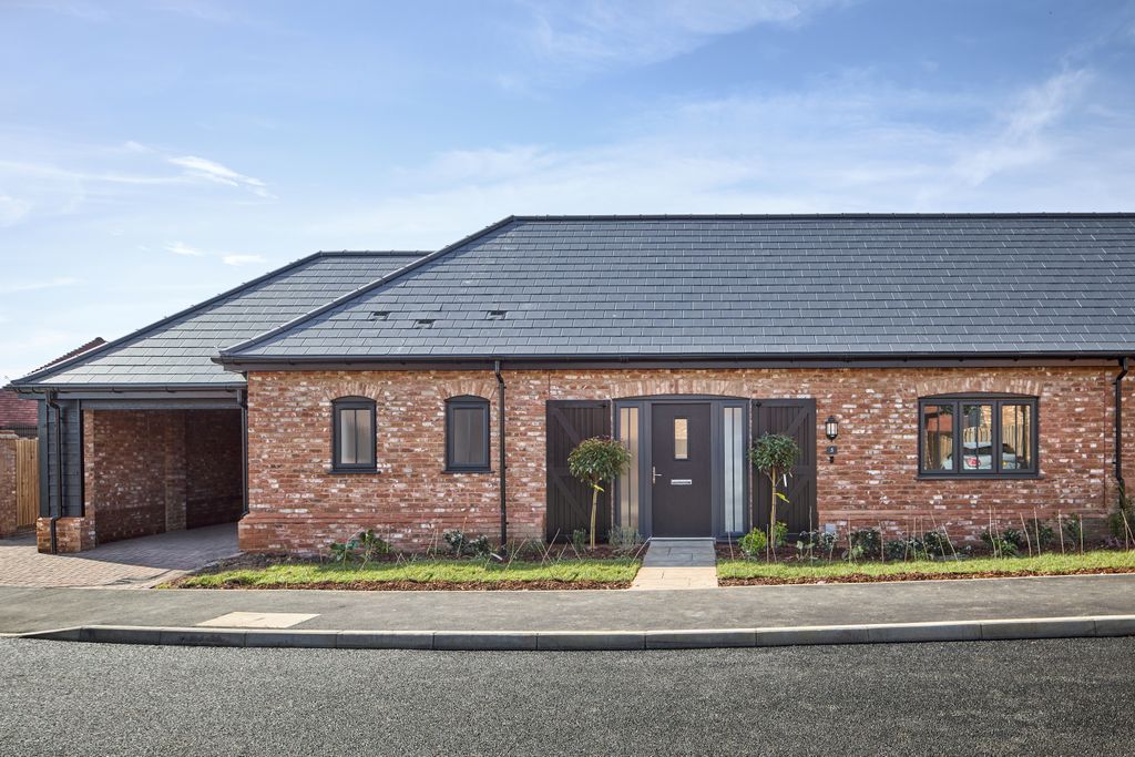 Property photo 1 of 14 Apple