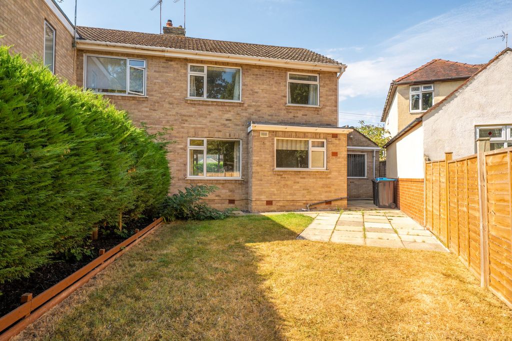Property photo 3 of 13