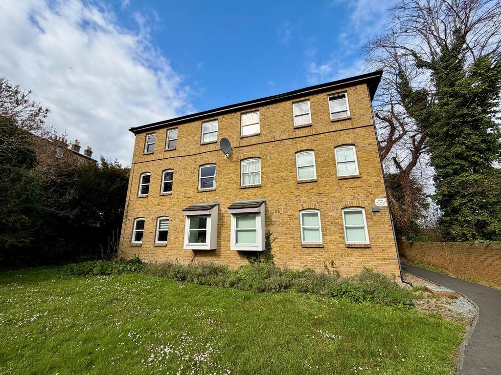 Property photo 1 of 5 External 9 New Belmont House.Jpg