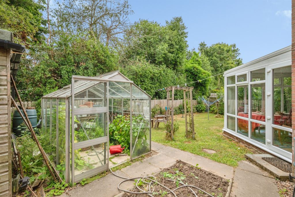 Property photo 3 of 20