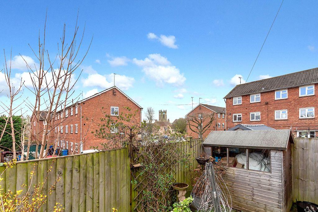 Property photo 2 of 12 8 Kirkland - View