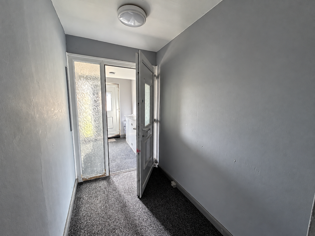 Property photo 2 of 16 Entrance