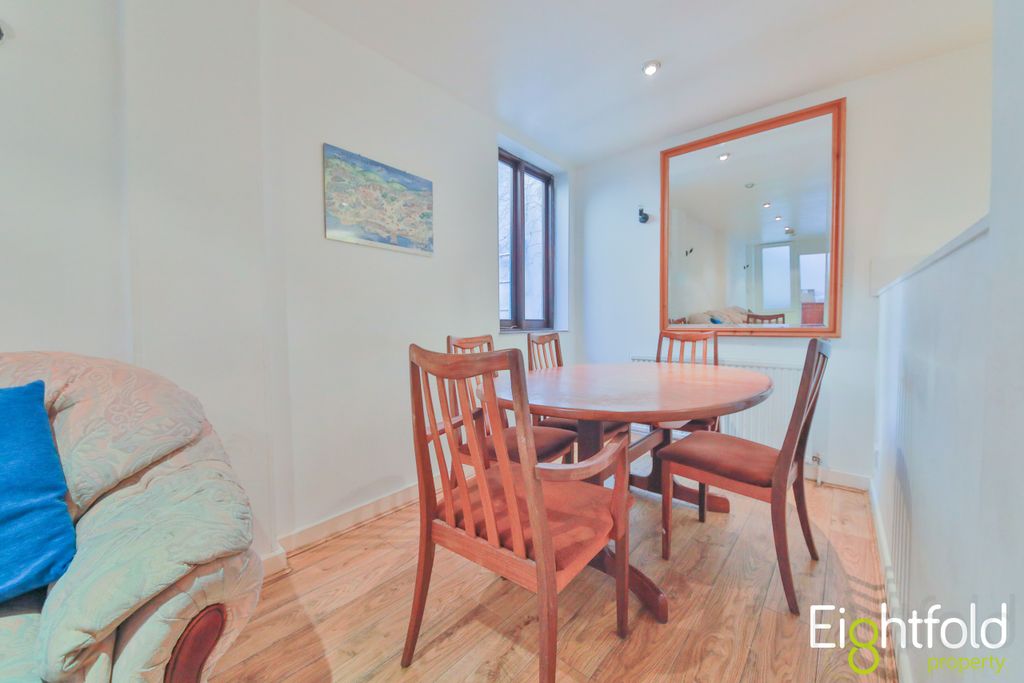 Property photo 2 of 14 Image