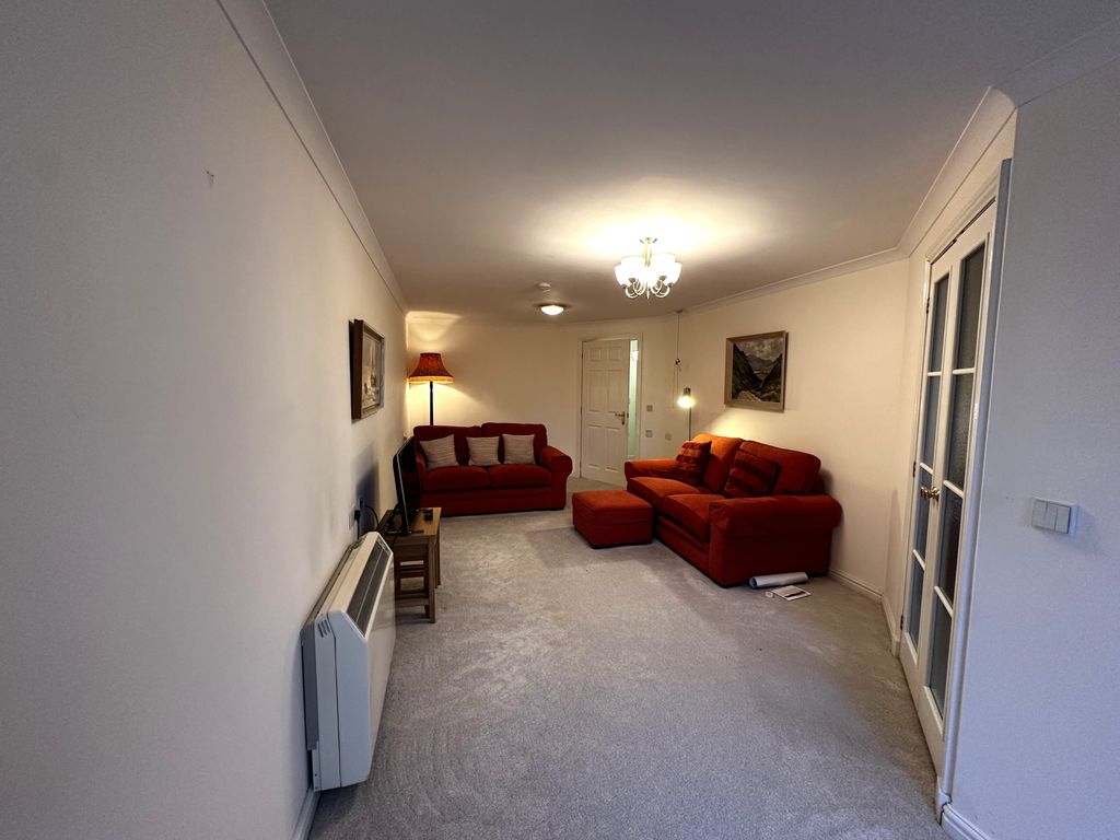 Property photo 2 of 14