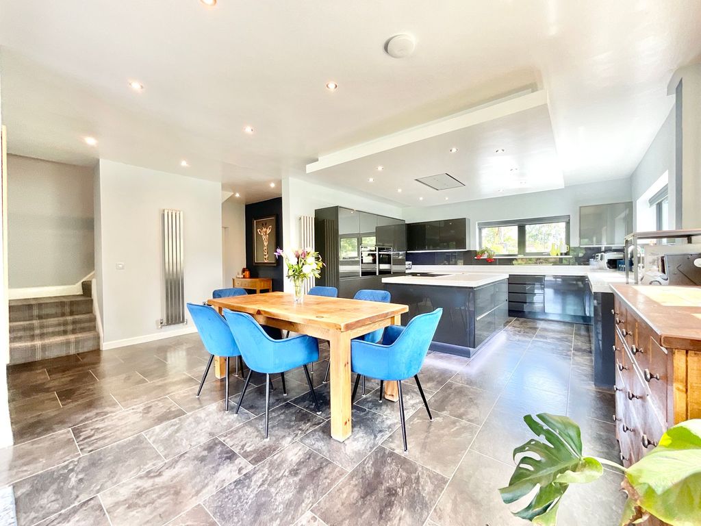Property photo 2 of 56