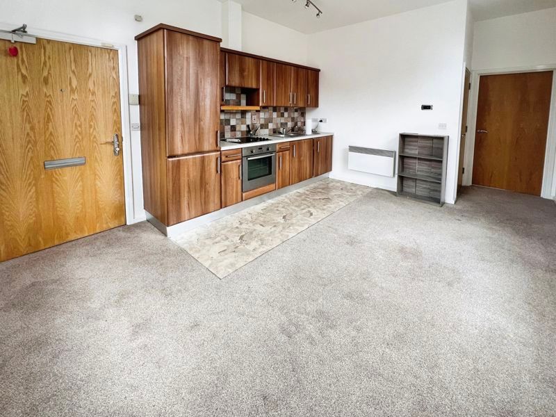 Property photo 3 of 9 Kitchen