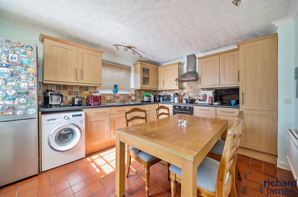 Property photo 3 of 12 c88283035F2945Edbd90ee927E2B148A