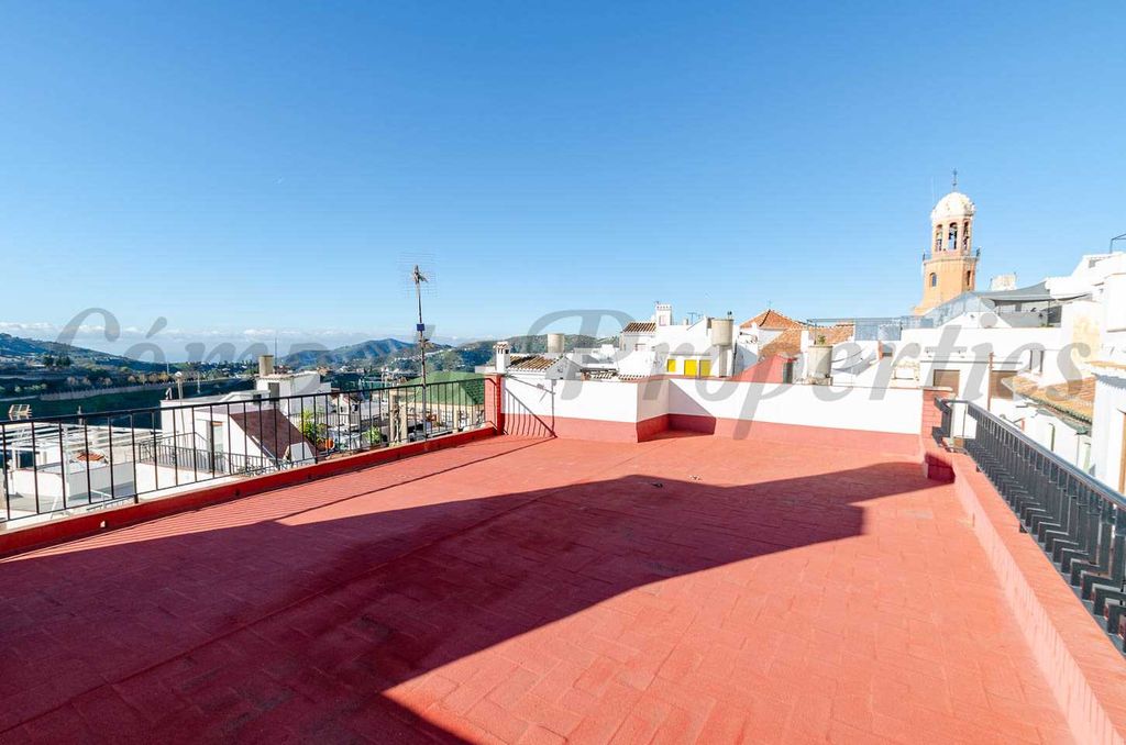 Property photo 1 of 15 Roof Terrace