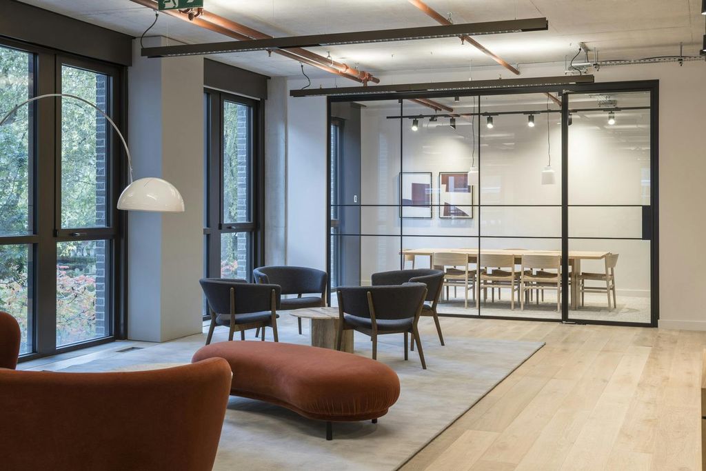 Property photo 1 of 30 Fit-Out