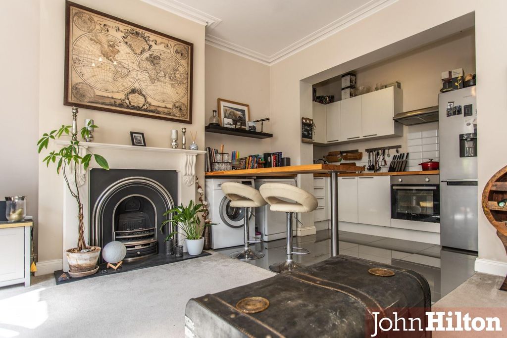 Property photo 3 of 19 Stanford Road32.Jpg