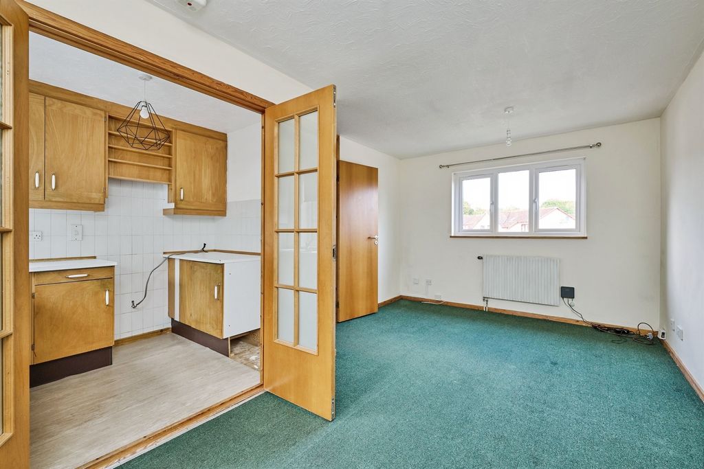 Property photo 3 of 8