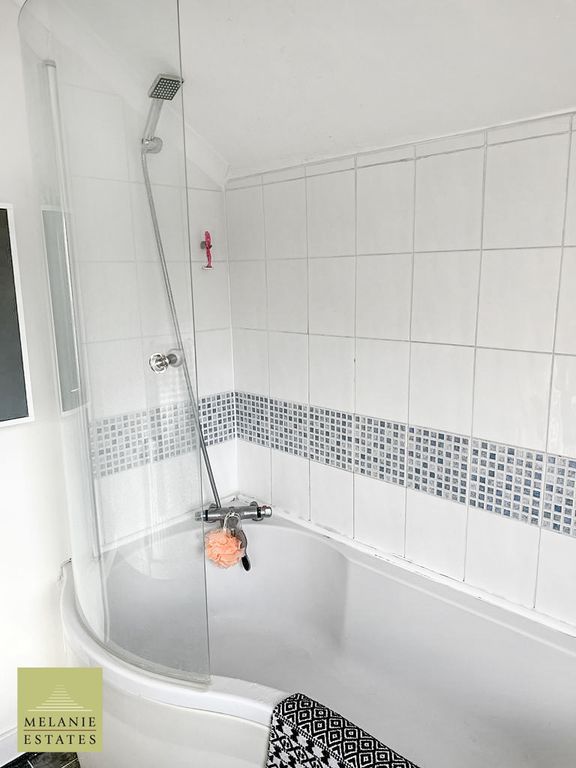 Property photo 2 of 15 Bathroom 1