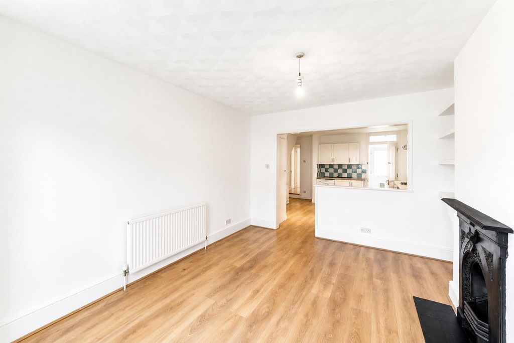 Property photo 3 of 14 86.Png