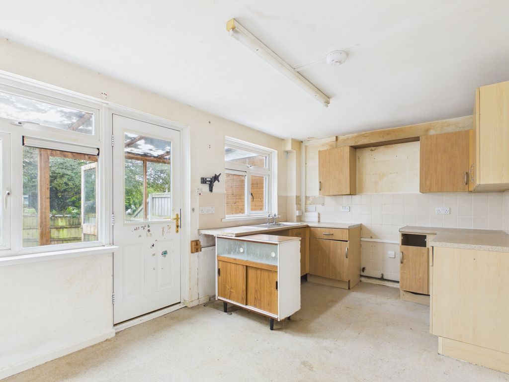 Property photo 3 of 11 Kitchen/Diner