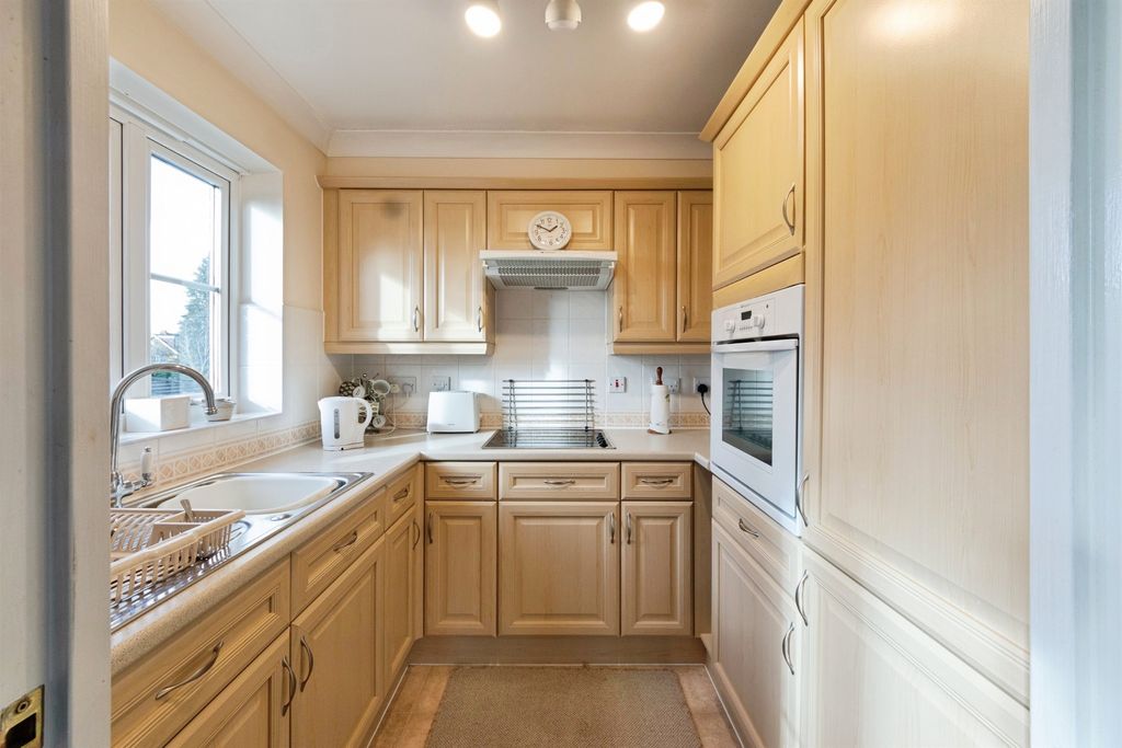 Property photo 3 of 19