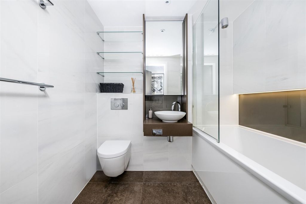 Property photo 3 of 9 E82G3Tkai0-W9Qr6Vx5Xhg.Jpg