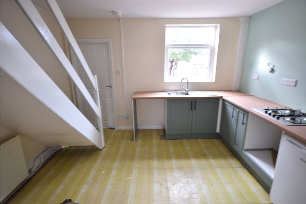 Property photo 3 of 14 Breakfast Kitchen