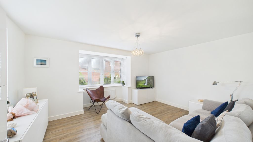 Property photo 3 of 13