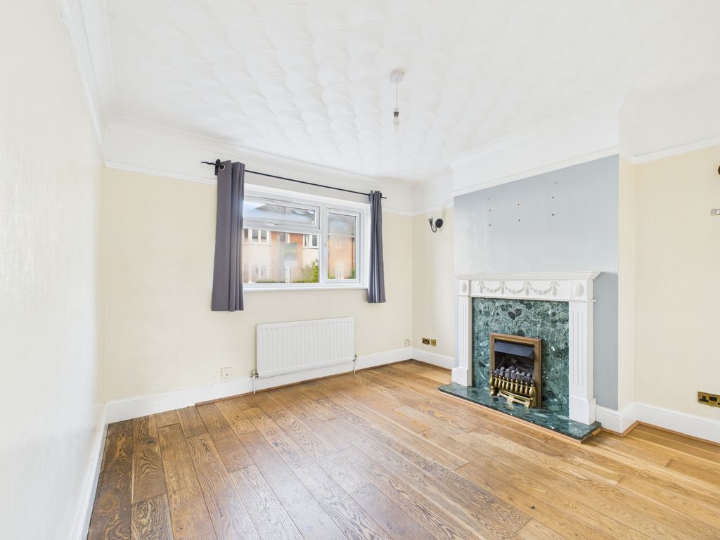 Property photo 2 of 11 Gallery