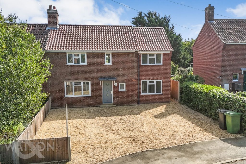 Property photo 1 of 27