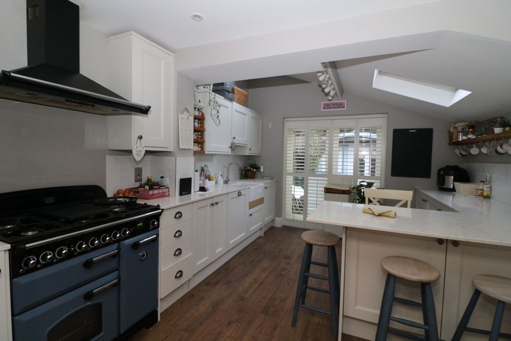 Property photo 1 of 11 Img_0520