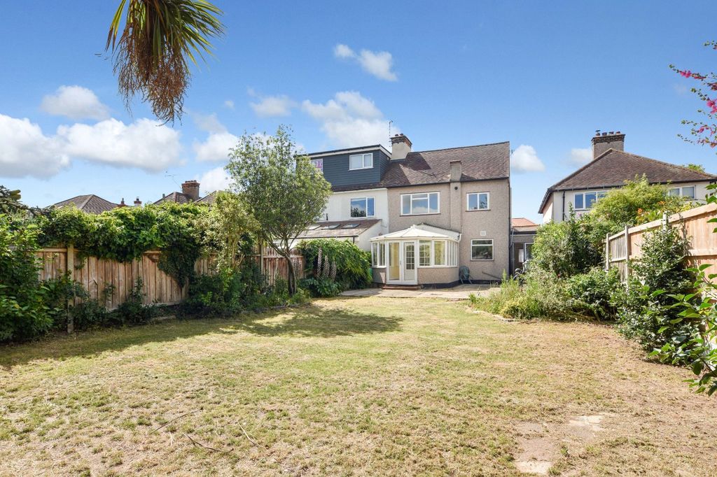 Property photo 2 of 47 Picture No. 77