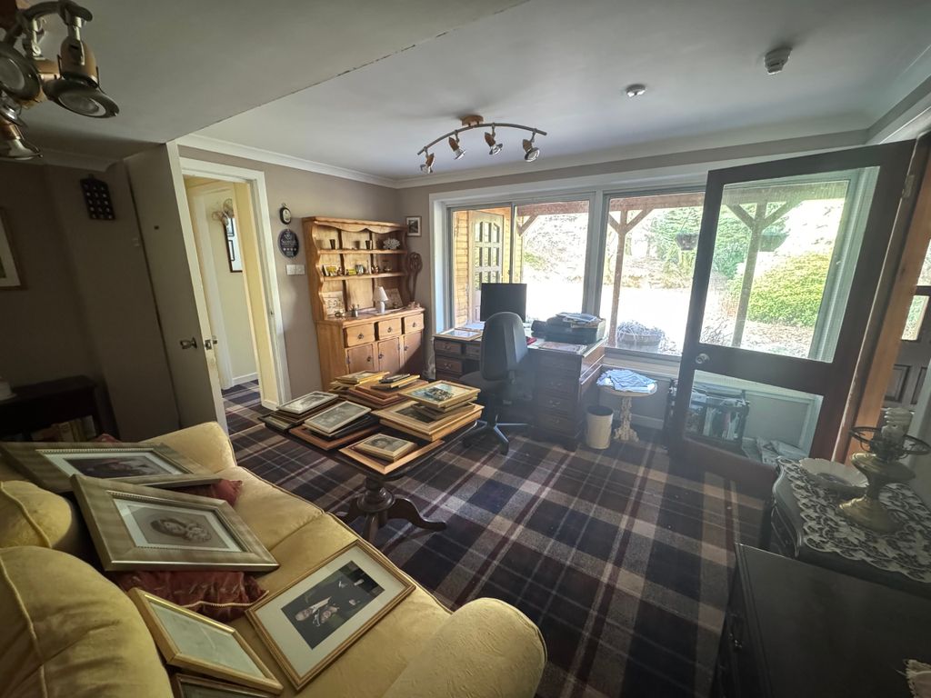 Property photo 3 of 29 3.Jpeg