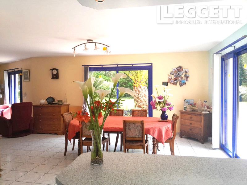 Property photo 3 of 10