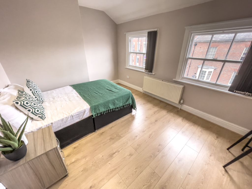 Property photo 2 of 11 Img_4028