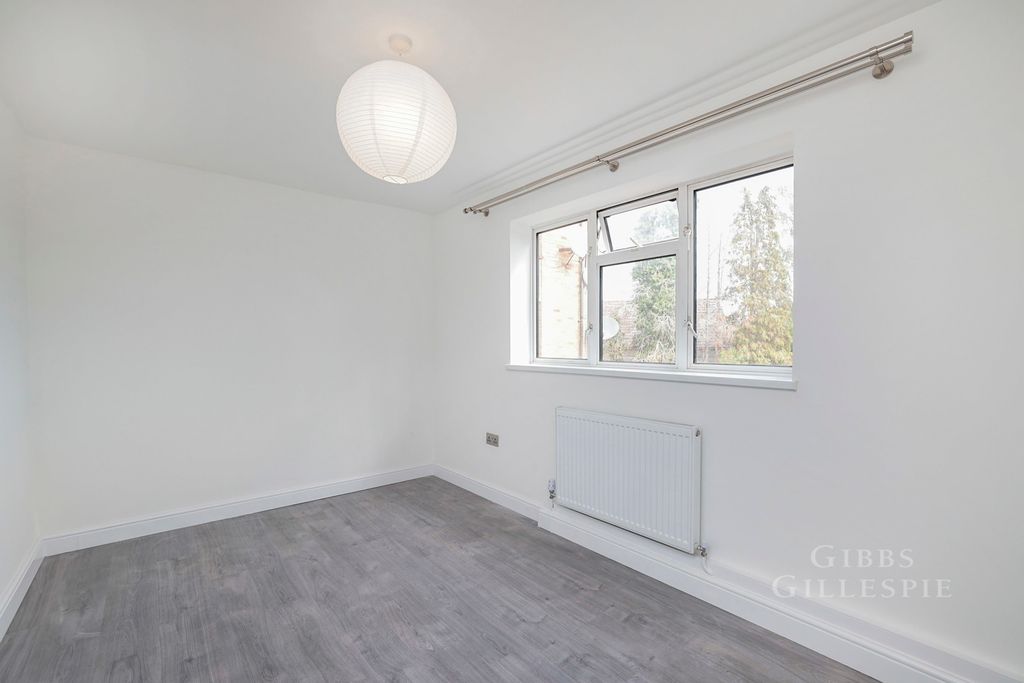 Property photo 3 of 11 Pbox-Img.Jpg
