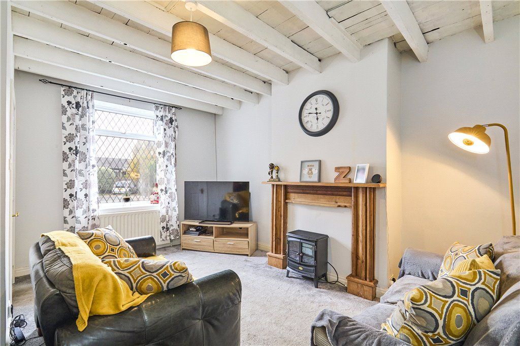 Property photo 2 of 9 Living Room