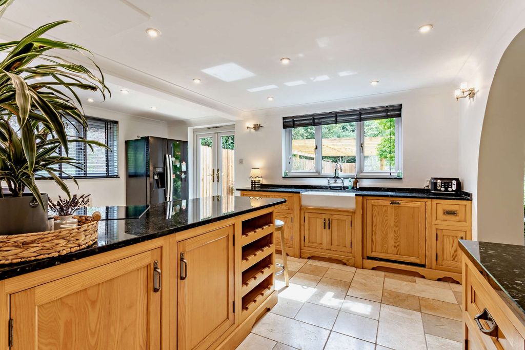 Property photo 3 of 18 Picture No. 13