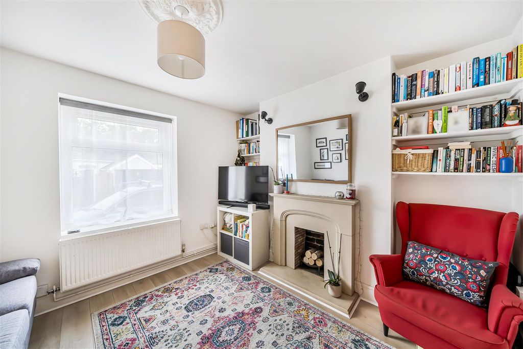 Property photo 2 of 27 1476679-16-6A2Bd80221c04.Jpg
