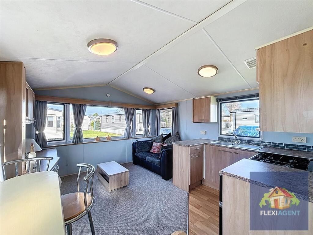 Property photo 2 of 12 4252971