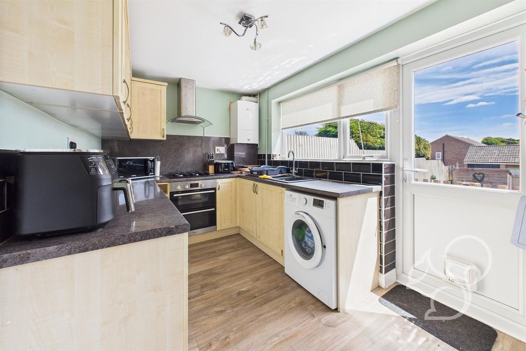 Property photo 2 of 13 Kitchen