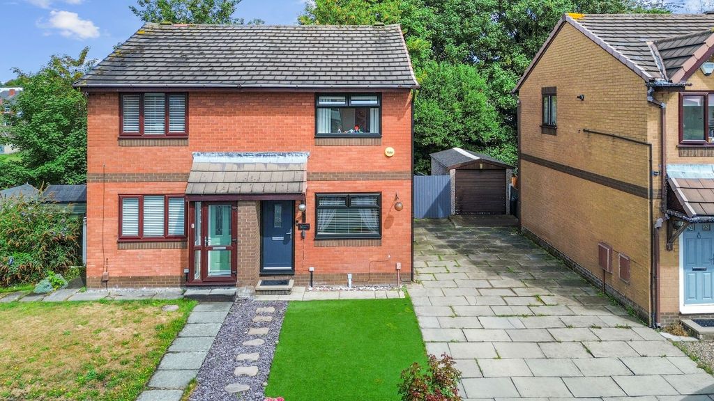 Property photo 1 of 13