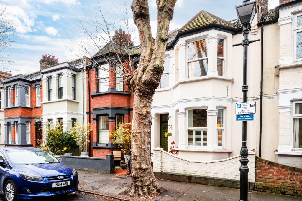 Property photo 1 of 12 1