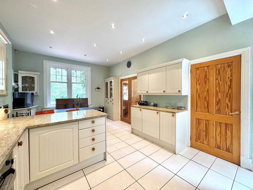 Additional image 10 of 5 bed property for saleSouthwood, Monkton KA9