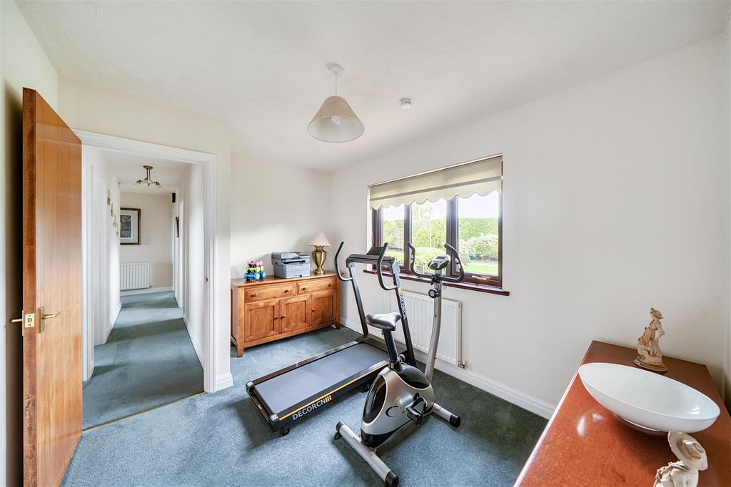 Additional image 14 of 3 bed detached bungalow for saleLlanarth SA47