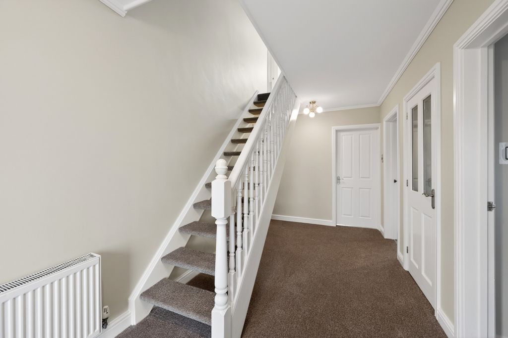 Property photo 2 of 15 Entrance Hallway