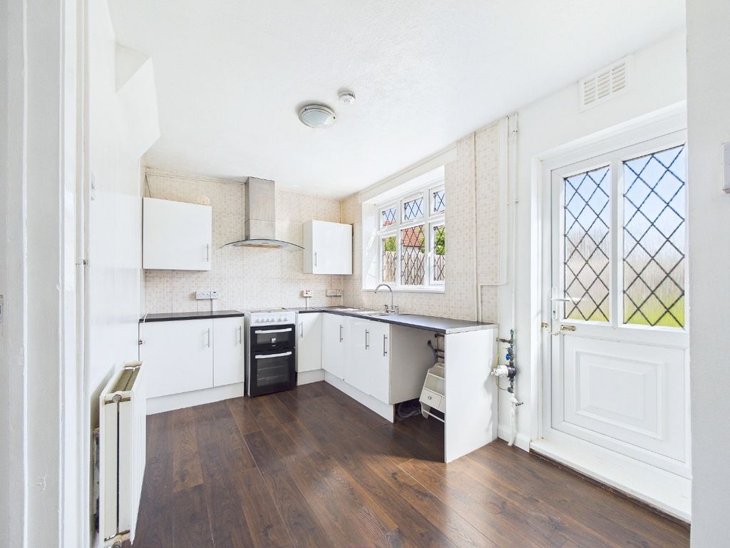 Property photo 2 of 13 4561414