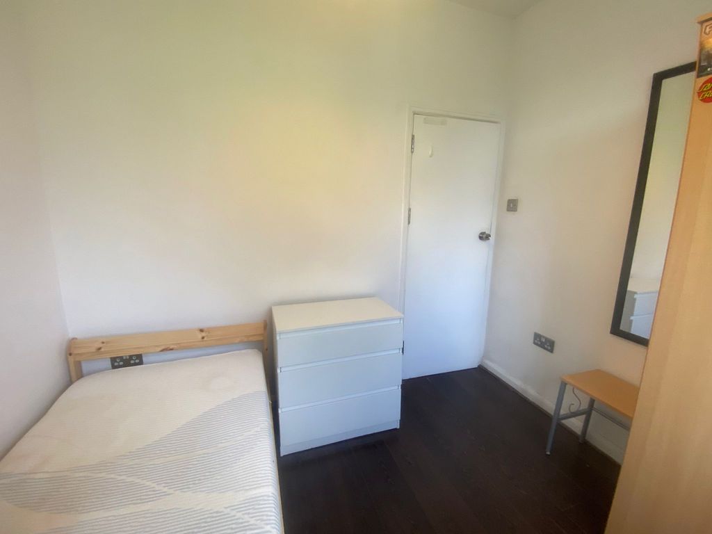 Property photo 3 of 13 Gallery