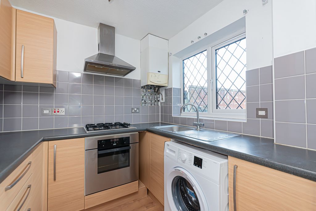Property photo 2 of 9