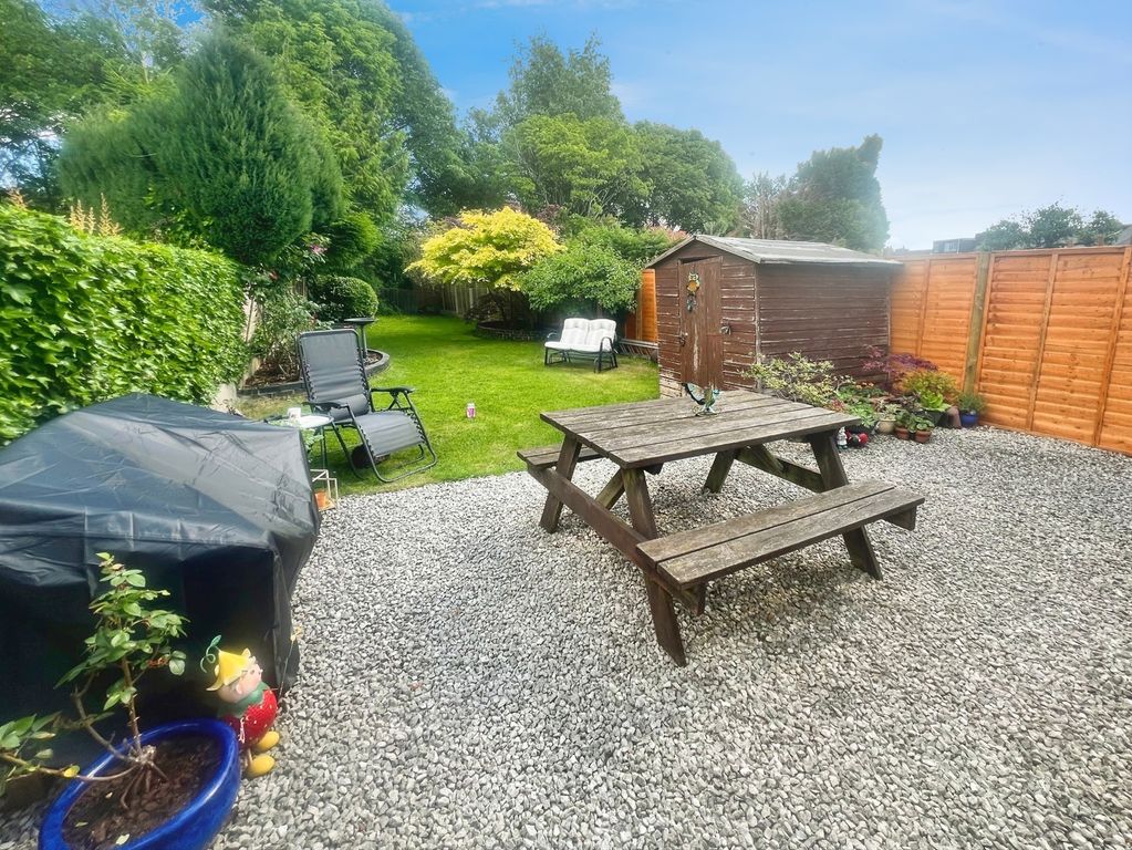 Property photo 3 of 13 Garden