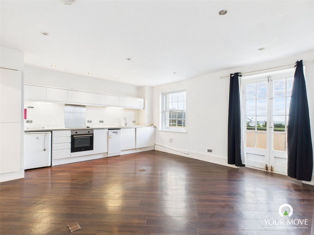 Property photo 2 of 11 Picture No. 11