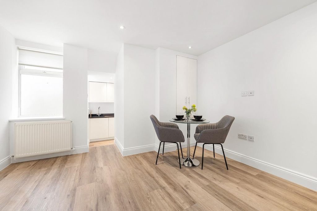 Property photo 3 of 12 Reception.Jpg