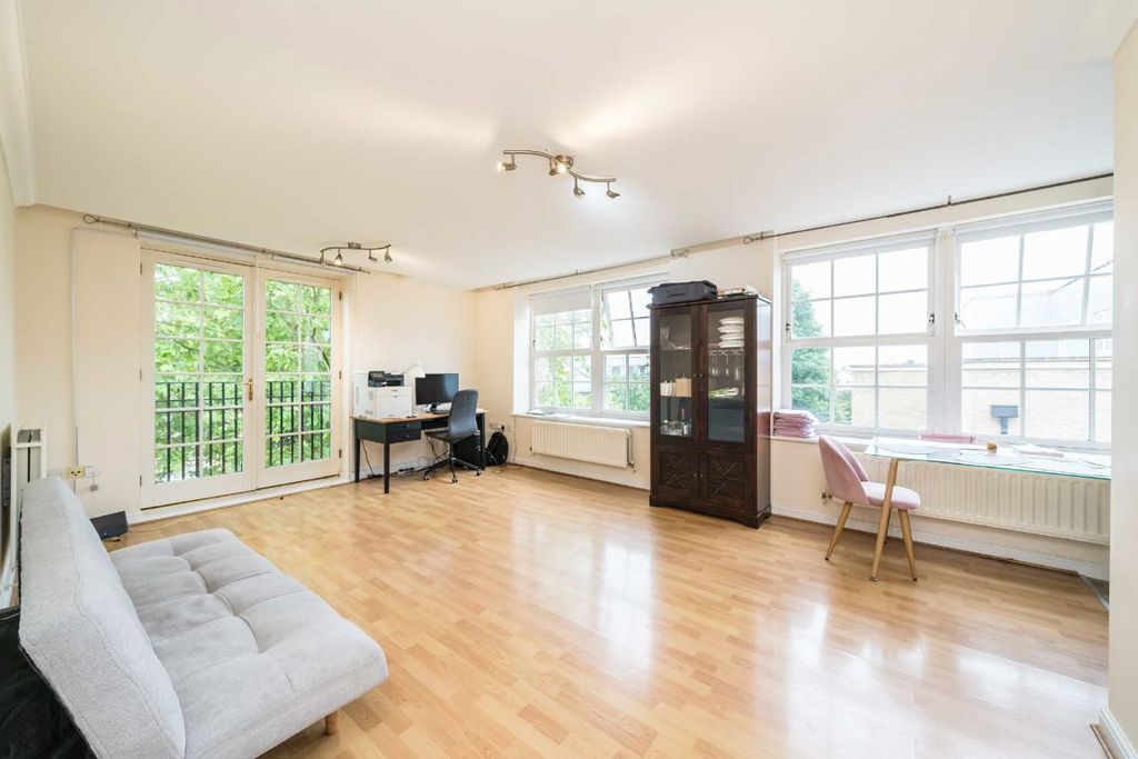 Property photo 2 of 7